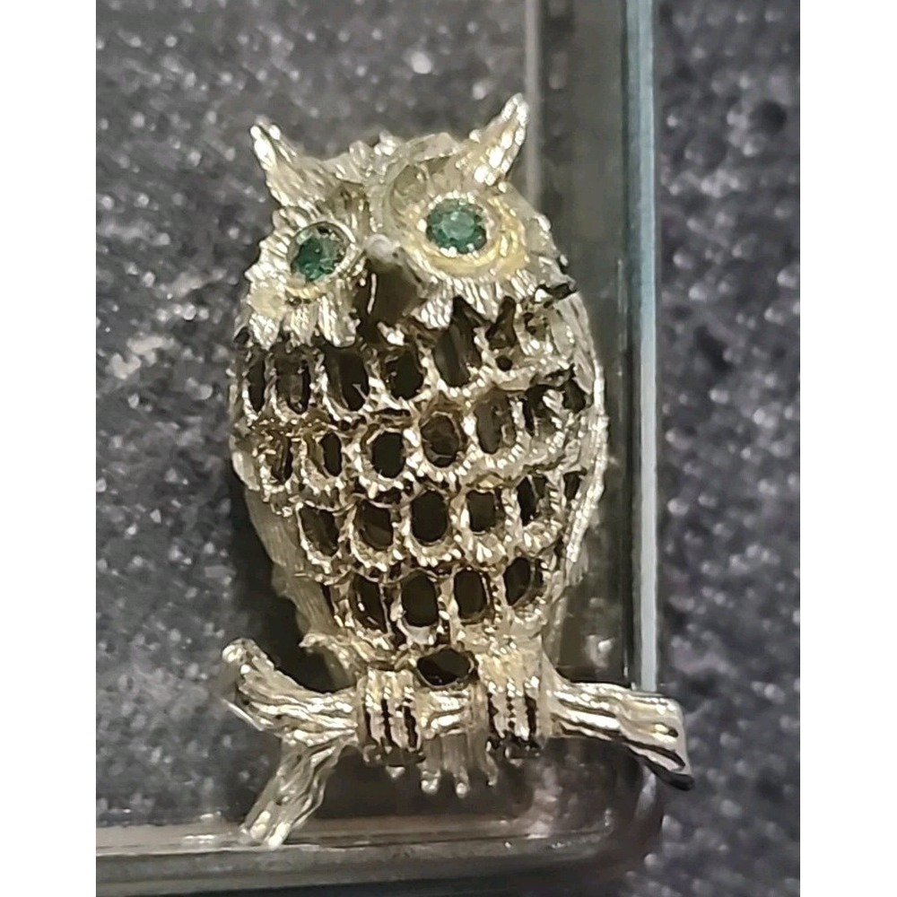 Vintage Napier GoldTone Owl Bird Green Rhinestone Eyes 1." Brooch Pin - Picture 6 of 6